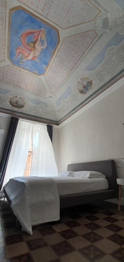 Palazzo del Verga Aeroporto di Catania Fontana Rossa Esterno foto